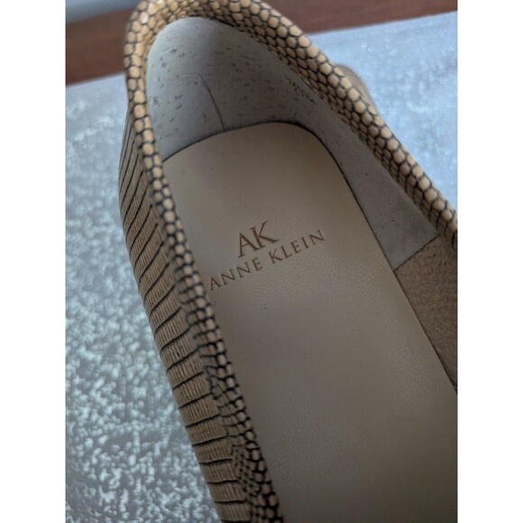 Anne Klein Shoes Womens 7.5 Tan Leather Snake Skin Python Loafers Light Academia - Picture 7 of 9